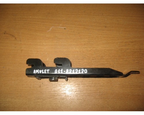 Регулятор высоты ремня безопасности Chery Amulet (A15) 2006-2012 (A11-8212120)- купить на ➦ А50-Авторазбор по цене 300.00р.. Отправка в регионы.