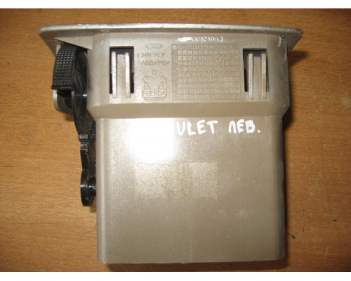 Дефлектор воздушный Chery Amulet (A15) 2006-2012 (A155305210)- купить на ➦ А50-Авторазбор по цене 450.00р.. Отправка в регионы.