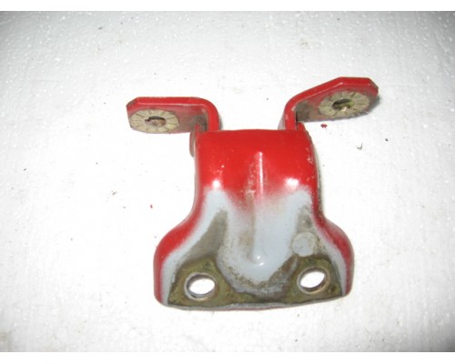 Петля двери задней левой верхняя Hyundai Elantra II J2, J3 1995-2000 (7935029000)- купить на ➦ А50-Авторазбор по цене 300.00р.. Отправка в регионы.