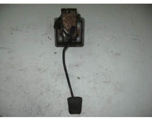 Педаль тормоза Hyundai Elantra II J2, J3 1995-2000 ()- купить на ➦ А50-Авторазбор по цене 600.00р.. Отправка в регионы.