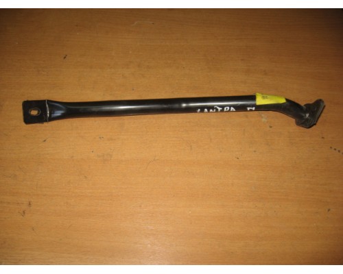 Кронштейн Hyundai Elantra II J2, J3 1995-2000 ()- купить на ➦ А50-Авторазбор по цене 300.00р.. Отправка в регионы.