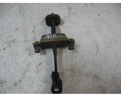 Ограничитель двери Hyundai Elantra II J2, J3 1995-2000 (7948029000)- купить на ➦ А50-Авторазбор по цене 200.00р.. Отправка в регионы.