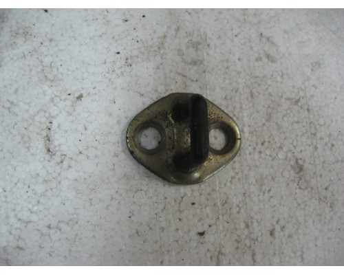 Ответная часть замка двери Hyundai Elantra II J2, J3 1995-2000 ()- купить на ➦ А50-Авторазбор по цене 200.00р.. Отправка в регионы.