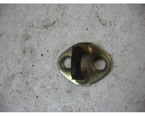 Ответная часть замка двери Hyundai Elantra II J2, J3 1995-2000 ()- купить на ➦ А50-Авторазбор по цене 150.00р.. Отправка в регионы.