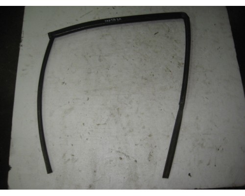 Уплотнитель (наружный) Hyundai Elantra II J2, J3 1995-2000 ()- купить на ➦ А50-Авторазбор по цене 400.00р.. Отправка в регионы.