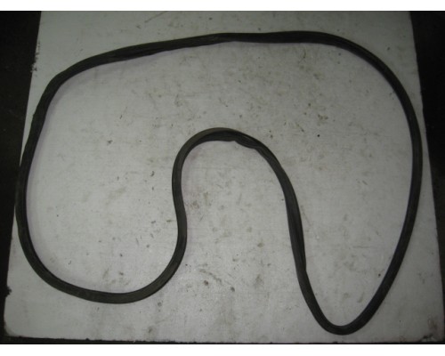 Уплотнитель (наружный) Hyundai Elantra II J2, J3 1995-2000 ()- купить на ➦ А50-Авторазбор по цене 500.00р.. Отправка в регионы.