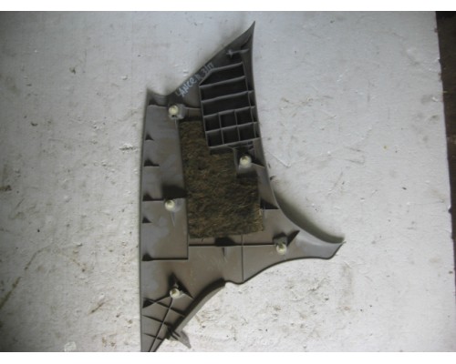 Обшивка стойки Mitsubishi Lancer (CS/Classic) 2003-2006 (MR444214)- купить на ➦ А50-Авторазбор по цене 450.00р.. Отправка в регионы.