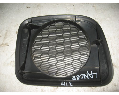 Накладка декоративная Mitsubishi Lancer (CS/Classic) 2003-2006 (MR444218)- купить на ➦ А50-Авторазбор по цене 300.00р.. Отправка в регионы.