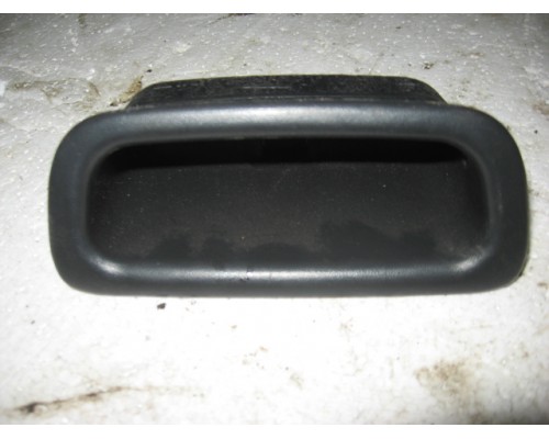 Накладка (кузов внутри) Mitsubishi Lancer (CS/Classic) 2003-2006 ()- купить на ➦ А50-Авторазбор по цене 250.00р.. Отправка в регионы.