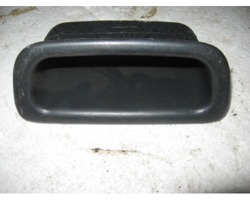 Накладка (кузов внутри) Mitsubishi Lancer (CS/Classic) 2003-2006 ()- купить на ➦ А50-Авторазбор по цене 250.00р.. Отправка в регионы.