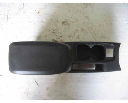 Консоль Mitsubishi Lancer (CS/Classic) 2003-2006 (MR626770)- купить на ➦ А50-Авторазбор по цене 500.00р.. Отправка в регионы.