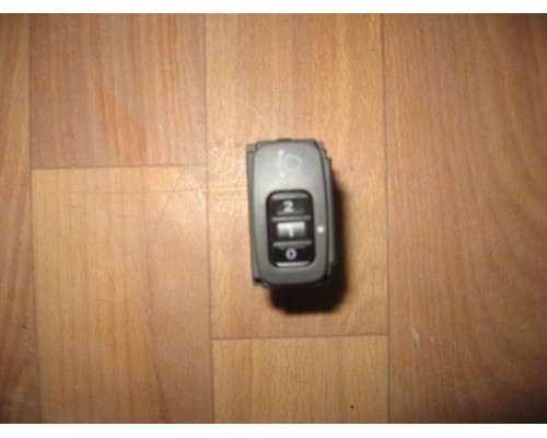 Кнопка корректора фар Mitsubishi Lancer (CS/Classic) 2003-2006 (MR506482)- купить на ➦ А50-Авторазбор по цене 250.00р.. Отправка в регионы.