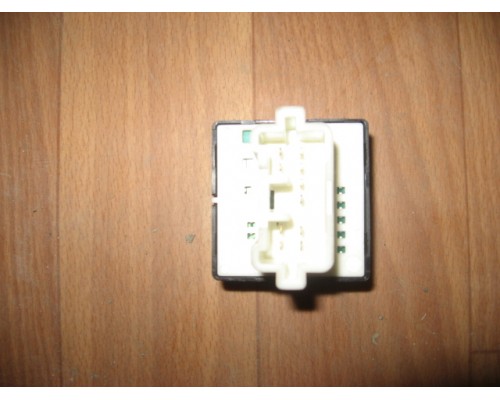 Переключатель регулировки зеркала Mitsubishi Lancer (CS/Classic) 2003-2006 (MR417977)- купить на ➦ А50-Авторазбор по цене 400.00р.. Отправка в регионы.