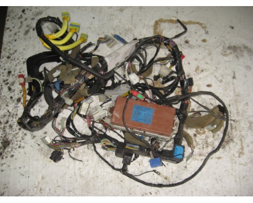 Проводка коса Mitsubishi Lancer (CS/Classic) 2003-2006 ()- купить на ➦ А50-Авторазбор по цене 3000.00р.. Отправка в регионы.