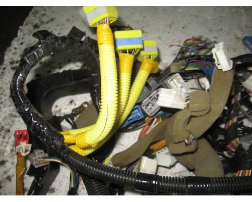 Проводка коса Mitsubishi Lancer (CS/Classic) 2003-2006 ()- купить на ➦ А50-Авторазбор по цене 3000.00р.. Отправка в регионы.