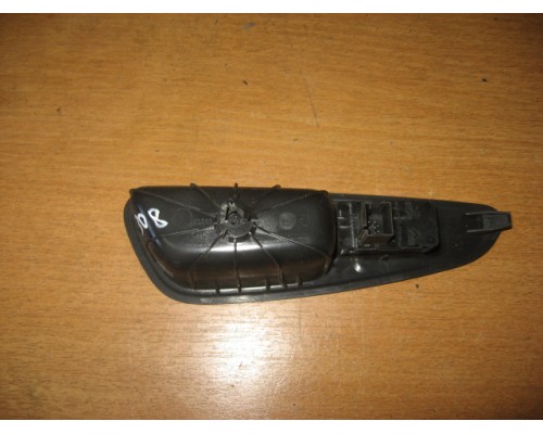 Кнопка стеклоподъемника Peugeot 308 2007-2015 на  А50-Авторазбор  1 