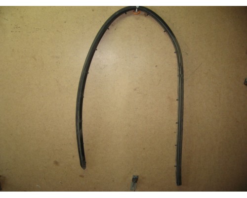 Уплотнитель двери Peugeot 308 2007-2015 (902591)- купить на ➦ А50-Авторазбор по цене 500.00р.. Отправка в регионы.