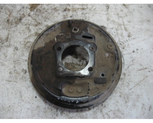 Щит опорный Geely MK Cross 2010-2016 (1014003873)- купить на ➦ А50-Авторазбор по цене 600.00р.. Отправка в регионы.