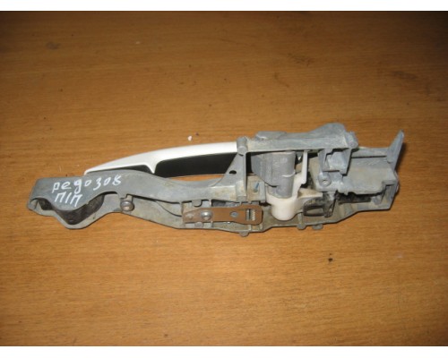 Ручка двери наружняя Peugeot 308 2007-2015 ()- купить на ➦ А50-Авторазбор по цене 800.00р.. Отправка в регионы.