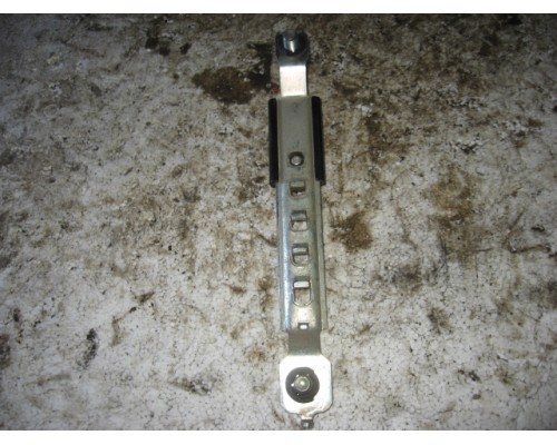 Регулятор высоты ремня безопасности Mitsubishi Lancer (CS/Classic) 2003-2006 (MR606847)- купить на ➦ А50-Авторазбор по цене 150.00р.. Отправка в регионы.