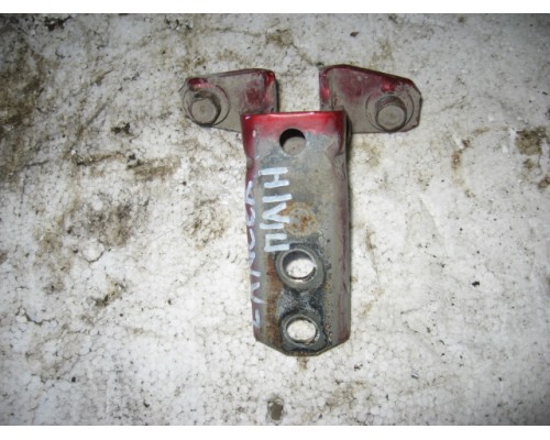 Петля двери передней левой нижняя Mitsubishi Lancer (CS/Classic) 2003-2006 (MR302271)- купить на ➦ А50-Авторазбор по цене 150.00р.. Отправка в регионы.