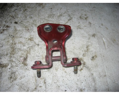 Петля двери задней левой верхняя Mitsubishi Lancer (CS/Classic) 2003-2006 (MR313665)- купить на ➦ А50-Авторазбор по цене 150.00р.. Отправка в регионы.