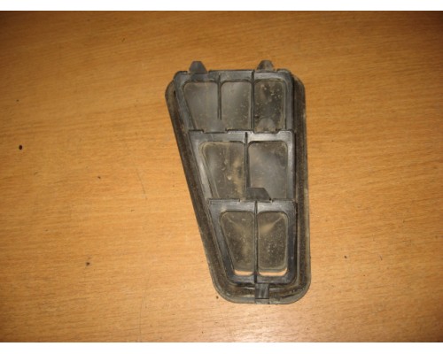 Решетка вентиляционная Mitsubishi Lancer (CS/Classic) 2003-2006 (MR360018)- купить на ➦ А50-Авторазбор по цене 200.00р.. Отправка в регионы.