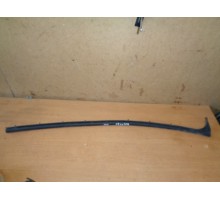 Уплотнитель двери Peugeot 308 2007-2015