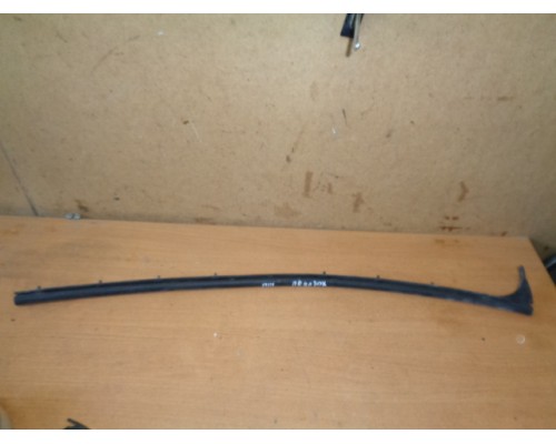 Уплотнитель двери Peugeot 308 2007-2015 (902584)- купить на ➦ А50-Авторазбор по цене 500.00р.. Отправка в регионы.