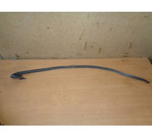 Уплотнитель двери Peugeot 308 2007-2015