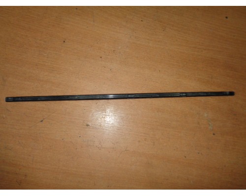 Накладка (кузов внутри) Mitsubishi Lancer (CS/Classic) 2003-2006 ()- купить на ➦ А50-Авторазбор по цене 200.00р.. Отправка в регионы.