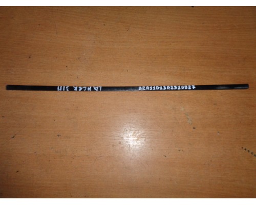 Накладка (кузов внутри) Mitsubishi Lancer (CS/Classic) 2003-2006 ()- купить на ➦ А50-Авторазбор по цене 200.00р.. Отправка в регионы.