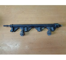 Рампа топливная (рейка) Peugeot 308 2007-2015