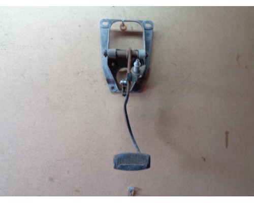 Педаль тормоза Ford America Aerostar 1986-1997 ()- купить на ➦ А50-Авторазбор по цене 900.00р.. Отправка в регионы.