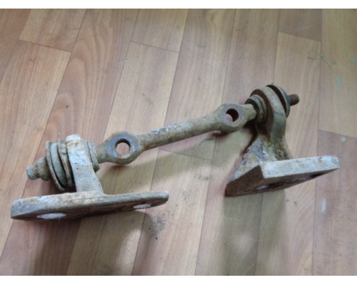 Кронштейн Ford America Aerostar 1986-1997 ()- купить на ➦ А50-Авторазбор по цене 1200.00р.. Отправка в регионы.