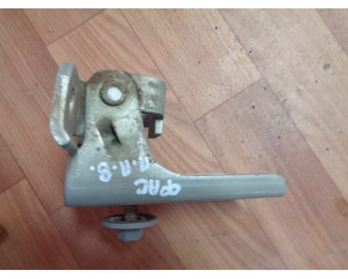 Петля двери передней правой верхняя Ford America Aerostar 1986-1997 ()- купить на ➦ А50-Авторазбор по цене 500.00р.. Отправка в регионы.