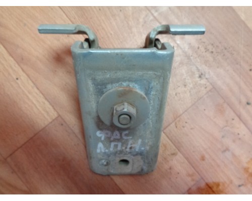 Петля двери передней левой нижняя Ford America Aerostar 1986-1997 ()- купить на ➦ А50-Авторазбор по цене 500.00р.. Отправка в регионы.