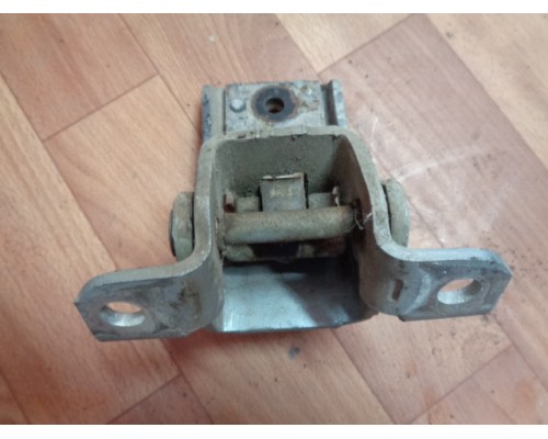 Петля двери передней левой нижняя Ford America Aerostar 1986-1997 ()- купить на ➦ А50-Авторазбор по цене 500.00р.. Отправка в регионы.