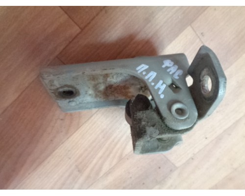 Петля двери передней правой нижняя Ford America Aerostar 1986-1997 ()- купить на ➦ А50-Авторазбор по цене 500.00р.. Отправка в регионы.