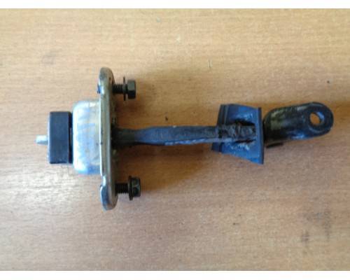 Ограничитель двери Daewoo Matiz (M100/M150) 1998-2015 (96565186)- купить на ➦ А50-Авторазбор по цене 100.00р.. Отправка в регионы.