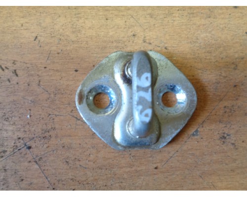 Ответная часть замка двери Mazda 626 (GE) 1992-1997 (GA5R-58-361B)- купить на ➦ А50-Авторазбор по цене 150.00р.. Отправка в регионы.