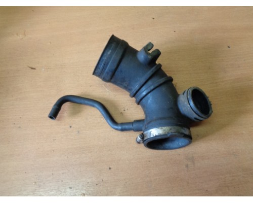 Патрубок воздушного фильтра Mazda 626 (GE) 1992-1997 (FEH6-13-736)- купить на ➦ А50-Авторазбор по цене 450.00р.. Отправка в регионы.