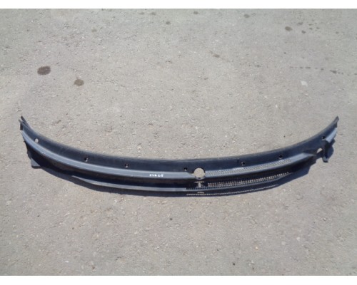 Решетка стеклоочистителя (планка под лобовое стекло) Mazda 626 (GE) 1992-1997 (GA7B-50-790C)- купить на ➦ А50-Авторазбор по цене 300.00р.. Отправка в регионы.