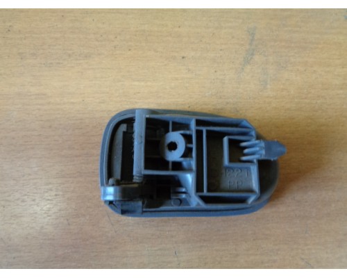 Ручка двери внутренняя Mazda 626 (GE) 1992-1997 (GA2K-58-330A 29)- купить на ➦ А50-Авторазбор по цене 150.00р.. Отправка в регионы.