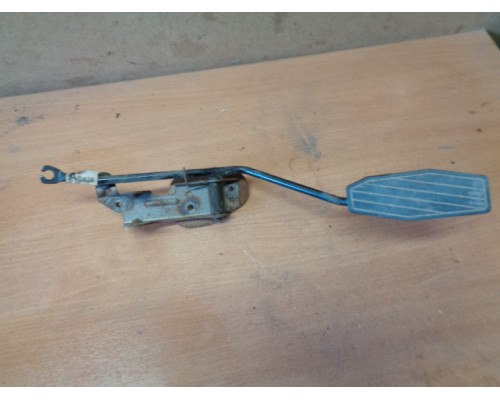 Педаль газа Mazda 626 (GE) 1992-1997 (GA2B41600B)- купить на ➦ А50-Авторазбор по цене 250.00р.. Отправка в регионы.