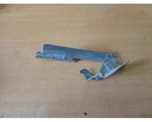 Петля капота левая/правая Mazda 626 (GE) 1992-1997 (GA7C52420)- купить на ➦ А50-Авторазбор по цене 150.00р.. Отправка в регионы.