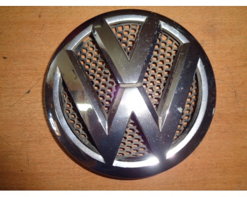 Эмблема Volkswagen Touareg 2010-2018 (7P6853601)- купить на ➦ А50-Авторазбор по цене 1500.00р.. Отправка в регионы.