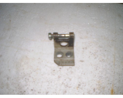 Петля двери передней левой нижняя Peugeot 206 1998-2012 (9035 A8)- купить на ➦ А50-Авторазбор по цене 150.00р.. Отправка в регионы.