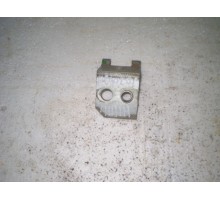 Петля двери передней правой нижняя Peugeot 206 1998-2012