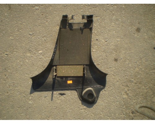 Обшивка стойки Peugeot 206 1998-2012 ()- купить на ➦ А50-Авторазбор по цене 200.00р.. Отправка в регионы.